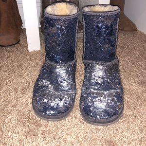 Royal blue/silver reversible uggs!